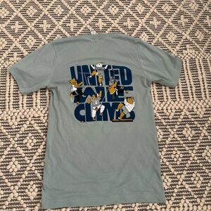 New American alpine club United Wave Climbs Graphic Tee XS